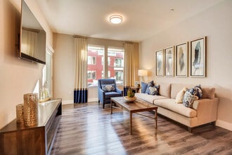 The Mercer in Las Vegas, NV - Building Photo - Building Photo