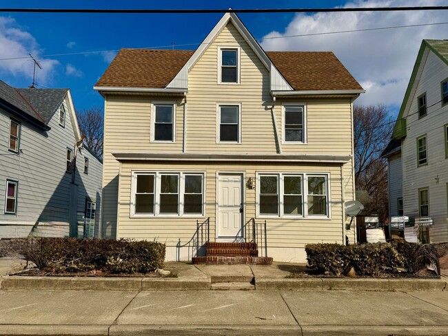 87 W Harmony St in Penns Grove, NJ - Building Photo - Building Photo