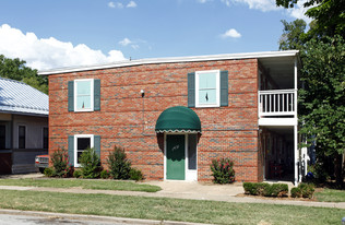 1431 S Rockford Ave in Tulsa, OK - Building Photo