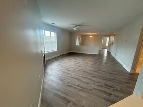4136 Breezewood Dr in Wilmington, NC - Building Photo - Building Photo