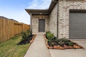 10249 Badger Run Ln in Magnolia, TX - Building Photo - Building Photo