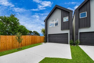 7729 Avenue J in Houston, TX - Building Photo - Building Photo