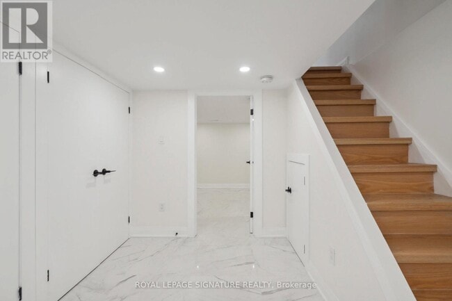 36 Tennis Crescent