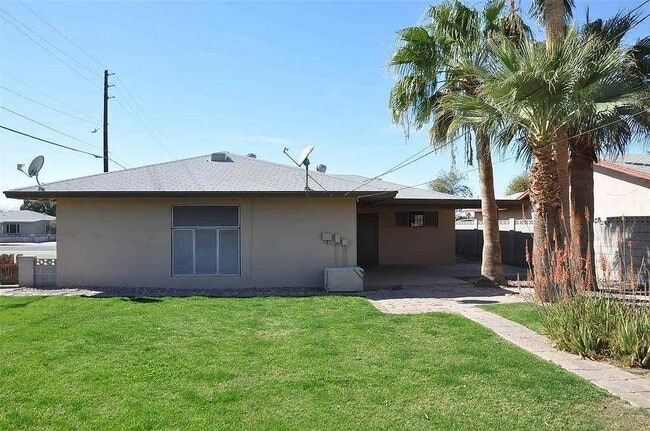property at 790 W 17th St