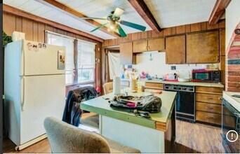 205 W Fulton St, Unit 2nd Floor in Gloversville, NY - Building Photo - Building Photo