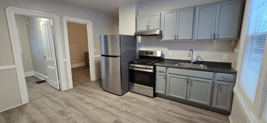 1351 Parkwood Blvd in Schenectady, NY - Building Photo