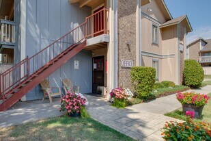 Briargreen Apartments in Huntsville, AL - Building Photo