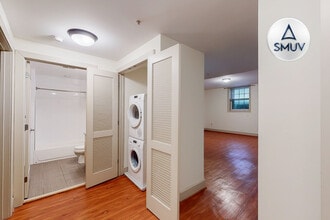 12 E Chase St in Baltimore, MD - Building Photo - Building Photo