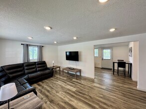 526 Church St in Vonore, TN - Building Photo - Building Photo