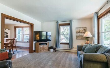 4 S Singer Ave in Paradise, PA - Building Photo - Building Photo