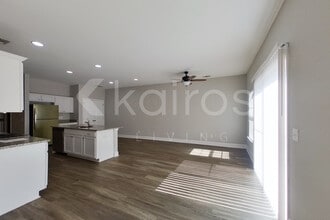 106 Regis Way in Richmond Hill, GA - Foto de edificio - Building Photo