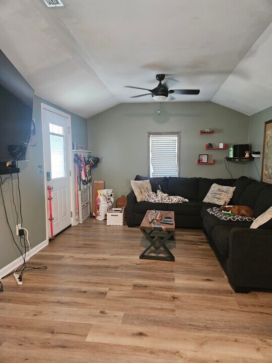 34 Dietrich Dr in Highland Heights, KY - Building Photo