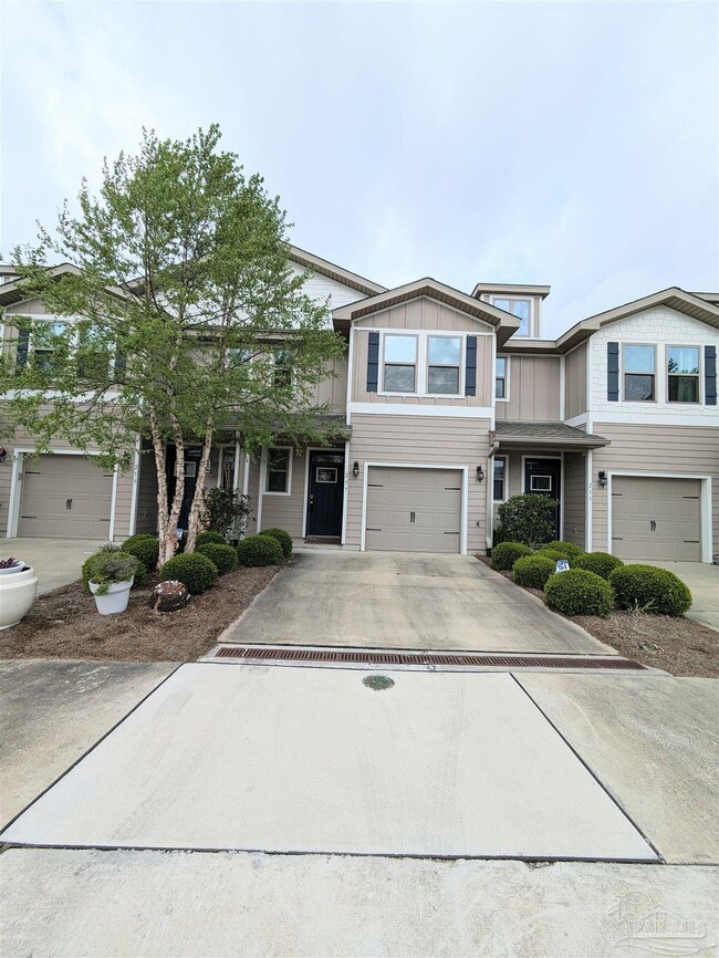 property at 257 S E St