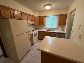 4130 N Rochelle Ln in Peoria, IL - Building Photo - Building Photo