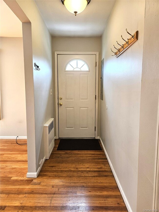 21 5th Ave in East Rockaway, NY - Building Photo - Building Photo