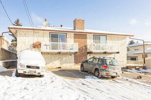 1107D 78 Av NW in Calgary, AB - Building Photo