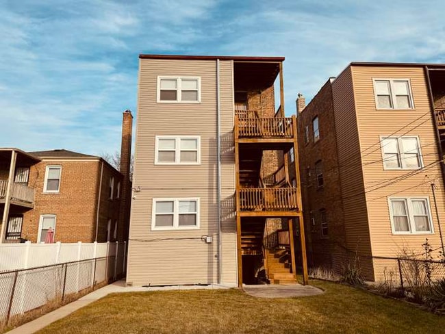 8808 S Blackstone Ave in Chicago, IL - Building Photo - Building Photo