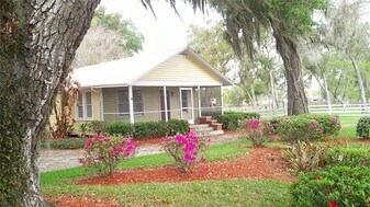 4609 Gallagher Rd in Plant City, FL - Building Photo