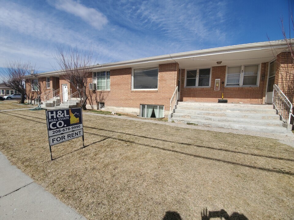 1559 Burton Ave in Burley, ID - Building Photo