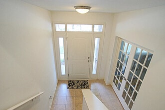 721 Summit Ln in Vernon Hills, IL - Building Photo - Building Photo