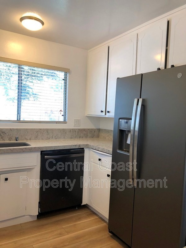 725 Lobos St in Monterey, CA - Building Photo - Building Photo