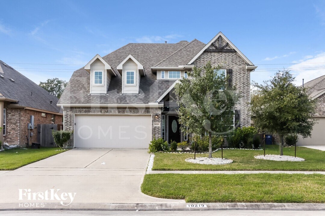 10219 Sierra Grace Ln in Houston, TX - Building Photo