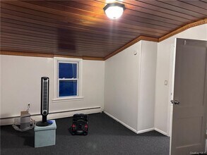 491 NY-32-Unit -3 in Wallkill, NY - Building Photo - Building Photo