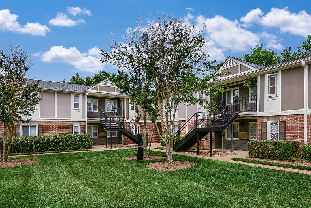 Randolph Park in Charlotte, NC - Building Photo