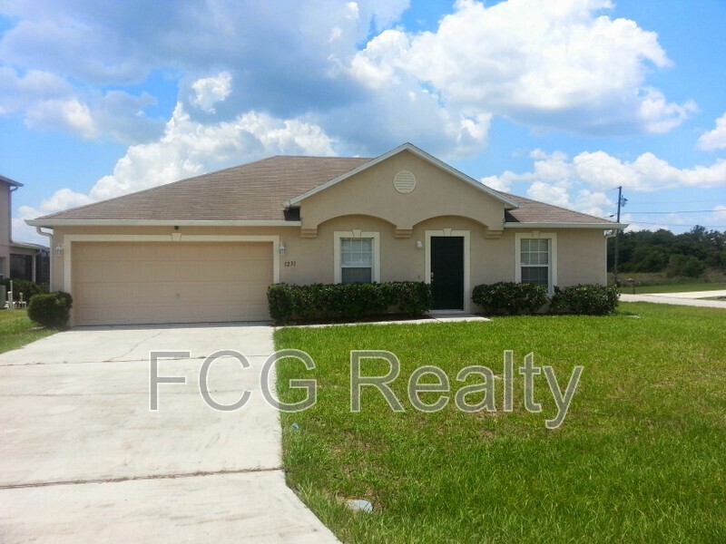 1231 Apopka Ln in Kissimmee, FL - Building Photo