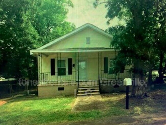 property at 10 Baldwin St