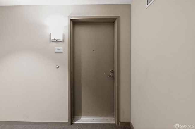 52 Innes Ct in San Francisco, CA - Building Photo - Building Photo