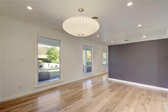 3005 White Rock Dr in Austin, TX - Building Photo - Building Photo