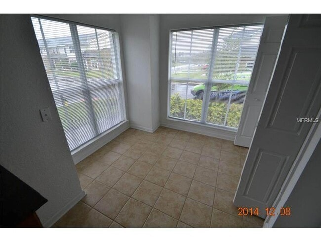 8112 Bally Money Rd in Tampa, FL - Building Photo - Building Photo
