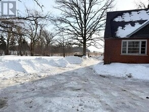 13272 Centreville Creek Rd in Caledon, ON - Building Photo - Building Photo