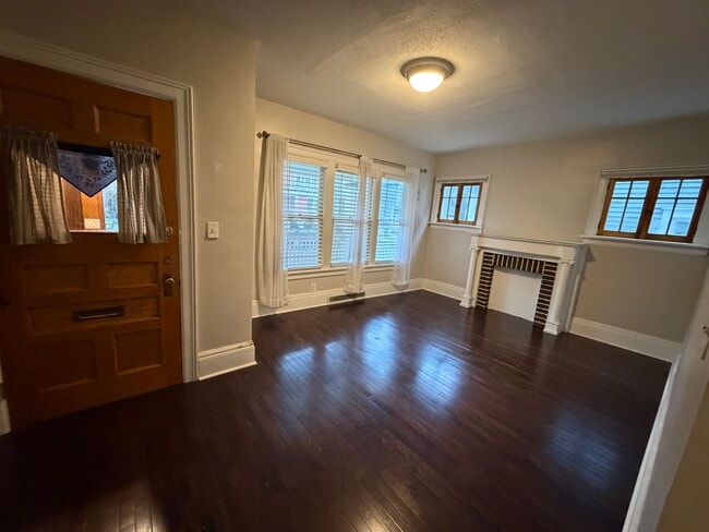 21 Horton Pl, Unit 1, Unit 1