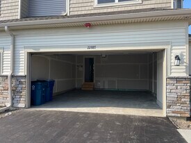 22887 Hazel Ln in Rogers, MN - Building Photo