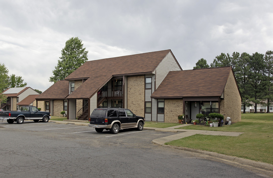 Parkview Place Apartments in Cabot, AR - Building Photo