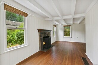 27 Seeley Rd in Wilton, CT - Building Photo - Building Photo
