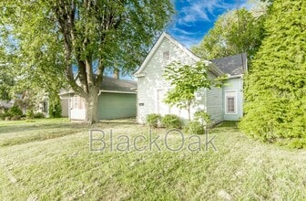 917 Watt St in Jeffersonville, IN - Building Photo - Building Photo