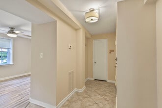 2242 Washington Ave in Silver Spring, MD - Building Photo - Building Photo