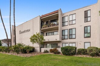 6780 Friars Rd in San Diego, CA - Building Photo - Building Photo