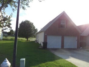 3730 Golfe Links Dr in Snellville, GA - Building Photo - Building Photo