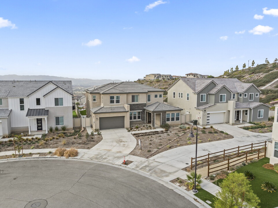 28649 Windbreak Tr in Santa Clarita, CA - Building Photo