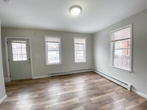 158 Ward St in Hartford, CT - Building Photo - Building Photo
