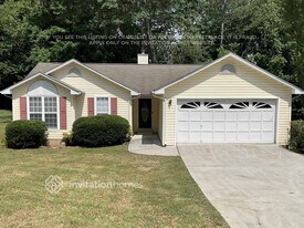 3933 Edgebrook Dr in Flowery Branch, GA - Building Photo