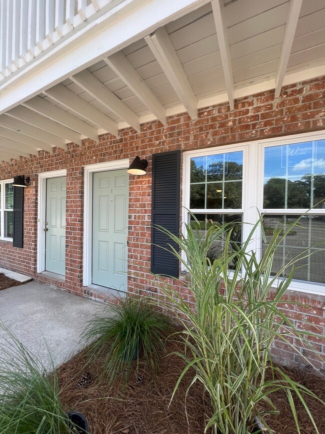 266 Fleming Rd, Unit A in Charleston, SC - Building Photo - Building Photo