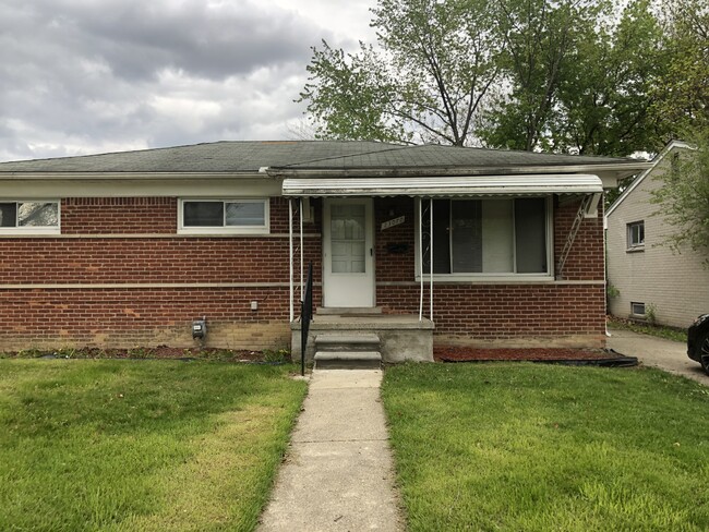 23060 Scotia Rd in Oak Park, MI - Building Photo - Building Photo