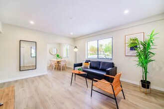 700 SW 11th Ave in Miami, FL - Building Photo - Building Photo