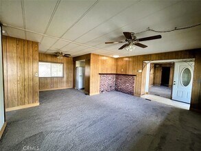 28205 El Toro Rd in Lake Elsinore, CA - Foto de edificio - Building Photo