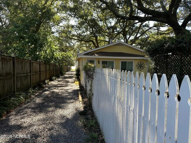 314 Friendly Ln